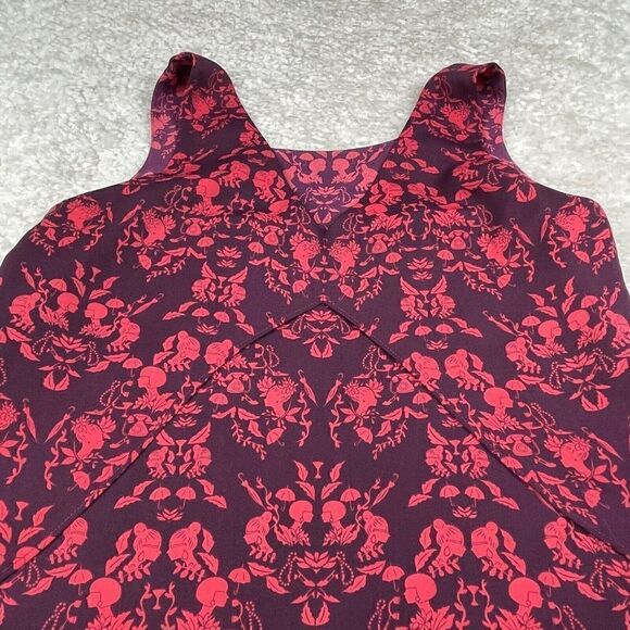 Cabi Red Cameo Print Sleeveless Blouse Top - Picture 10 of 12
